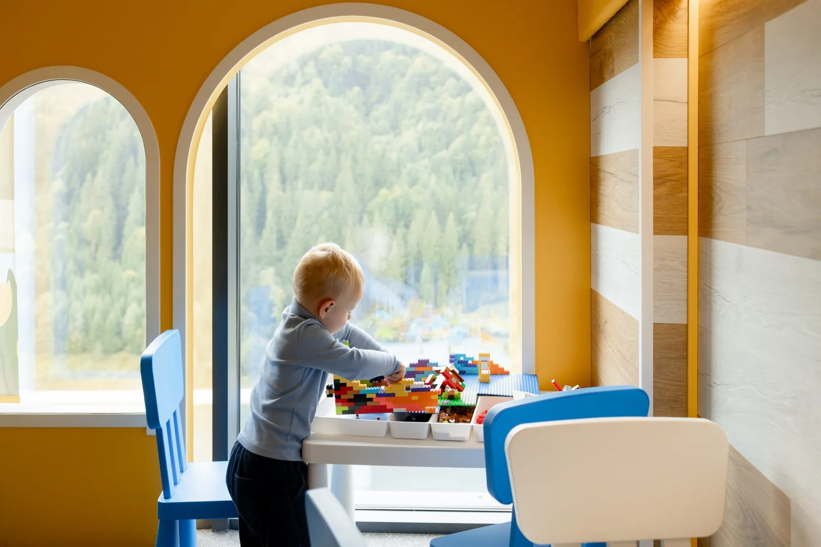 Glacier Kids Space: майстер-класи, кіно та тематичні дні · Освітньо-розважальний простір для дітей 1–17 років — Glacier Kids Space, Буковель