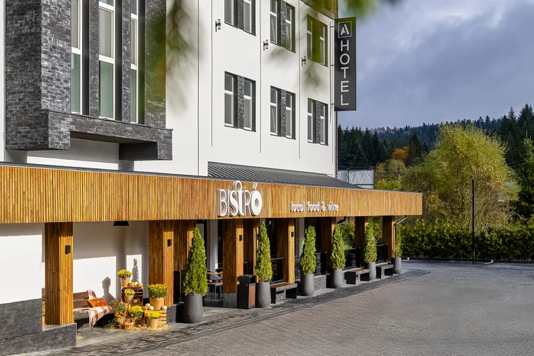 Photo 2: A Hotel by Apartel Skhidnytsia