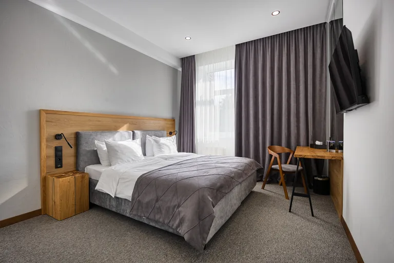 Photo 4: A Hotel by Apartel Skhidnytsia