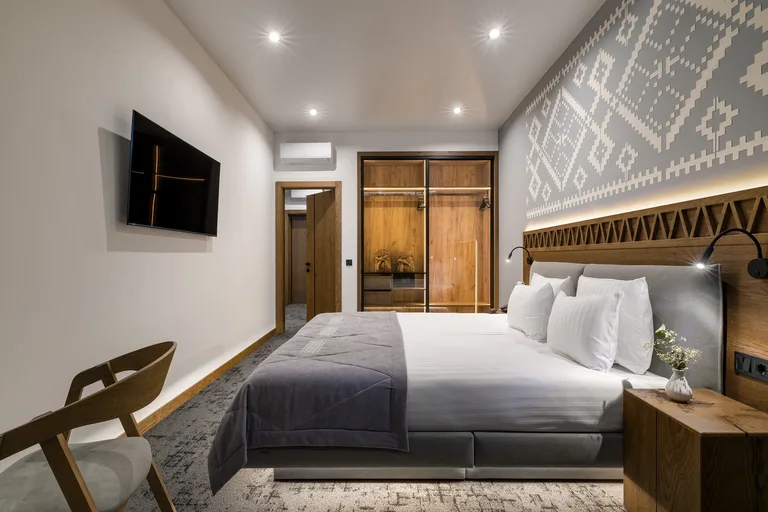 Deluxe — Apartel Kosyno Family Resort (photo 1)
