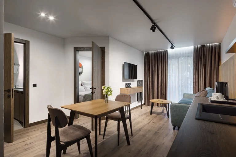 Standard — Apartel Uzhhorod Hotel & SPA (photo 1)