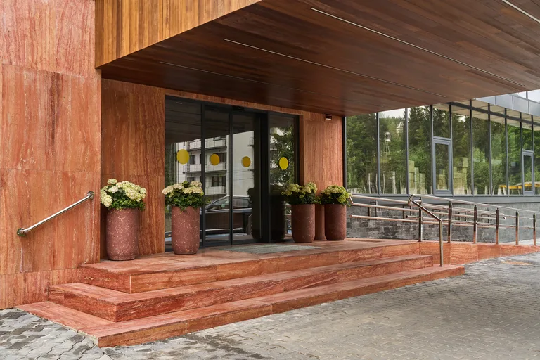 Photo 2: Eterna Hotel & Spa Polianytsia