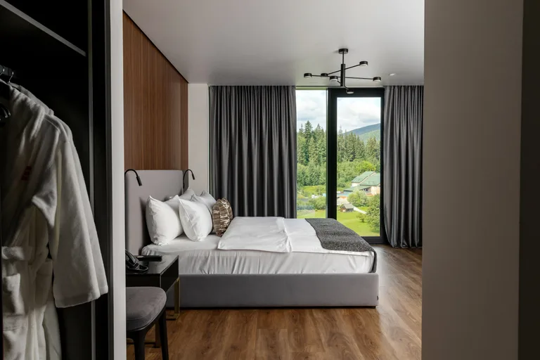 Photo 4: Eterna Hotel & Spa Polianytsia