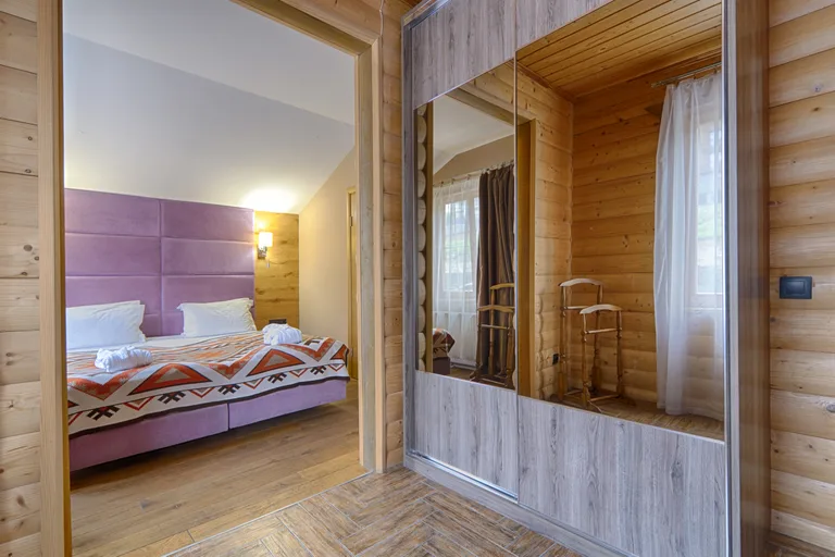 Котедж на 2 сім'ї — F&B SPA Resort (фото 1)