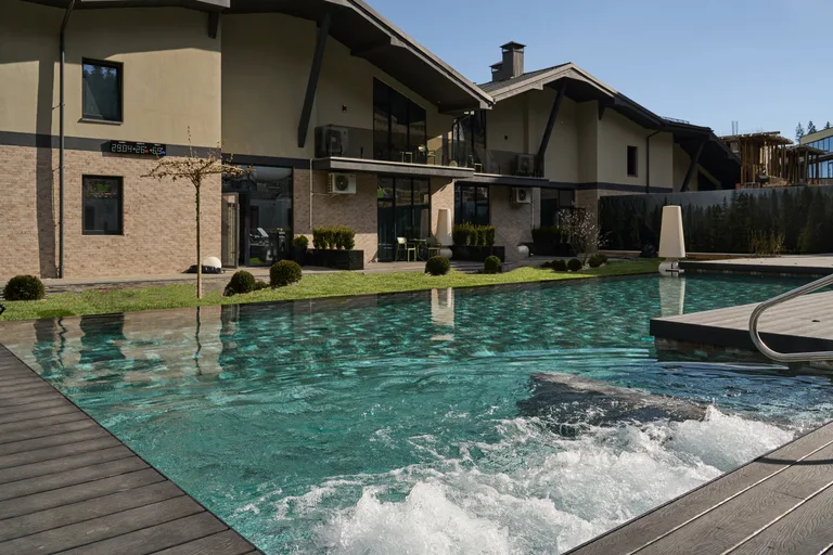 Photo 2: Twins Hotel & Spa Polianytsia