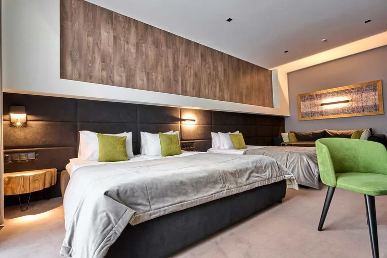 Triple Family Junior Suite — Twins Hotel & Spa (photo 1)
